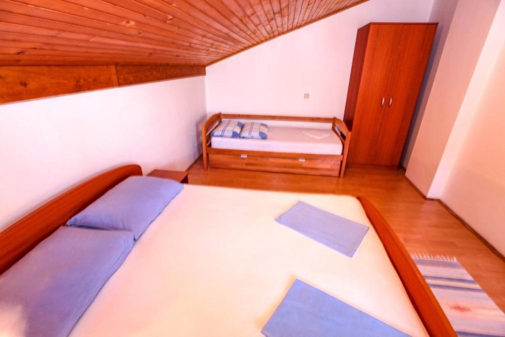Apartments Dinko Novalja Exterior photo